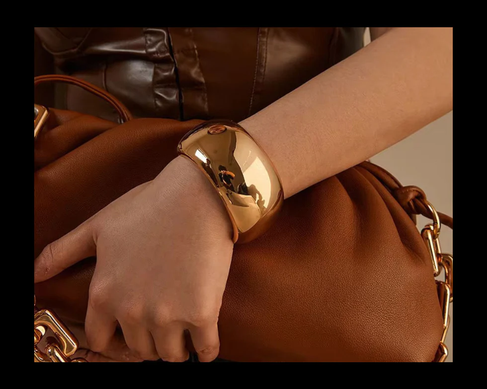 Chunky wide Bangle - Image 2