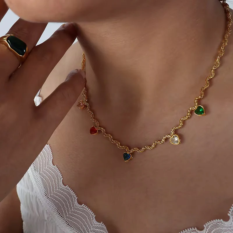 Heart Gleam Necklace - Image 4