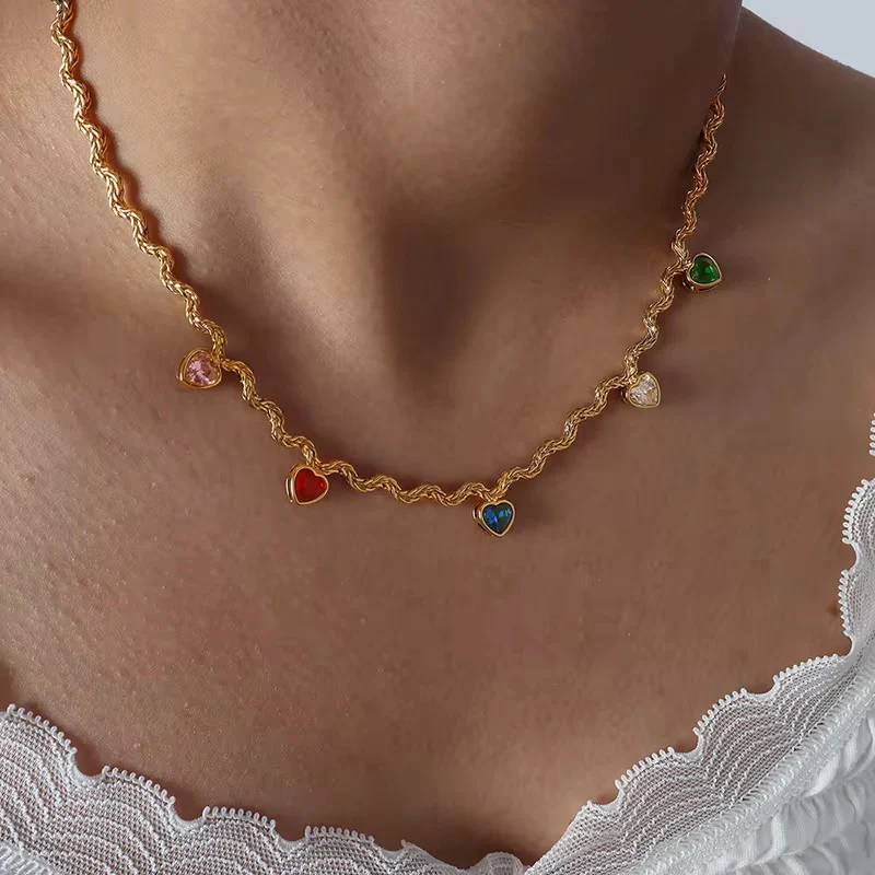 Heart Gleam Necklace - Image 5