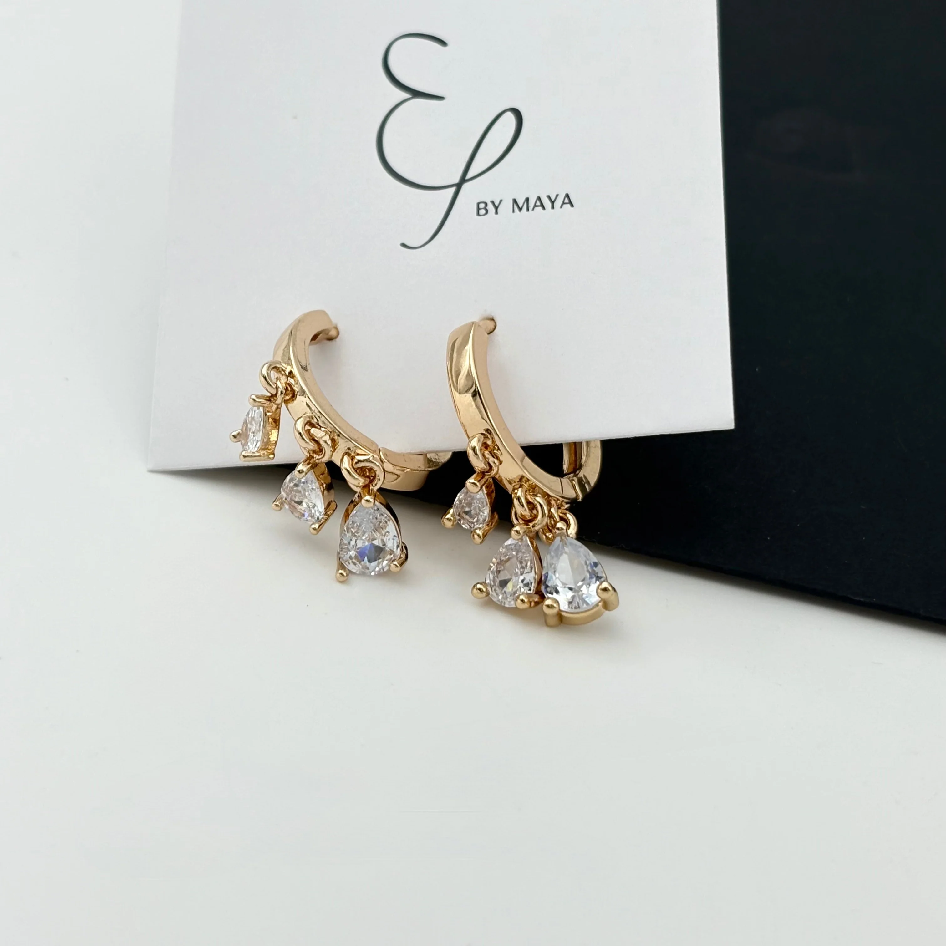 The 3 Crystal Earrings - Image 3